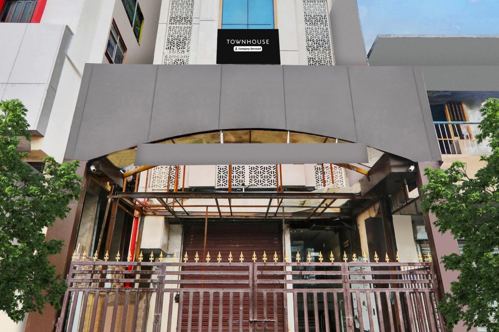 Super Townhouse Kankarbagh Formerly Kunwar Alcajars Patna  Kültér fotó